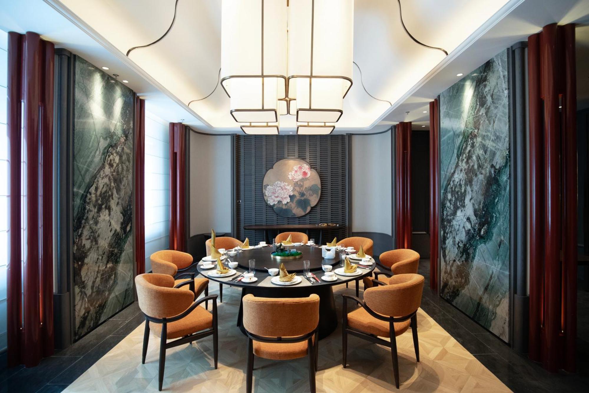 Beijing Palace Soluxe Otel 5*